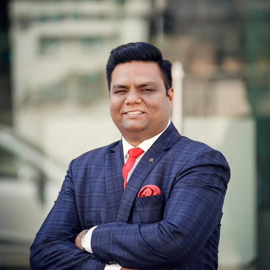 Girish Kapoor - CEO & Founder
